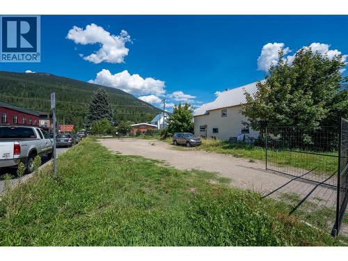 200 Third Street E, Revelstoke, BC 