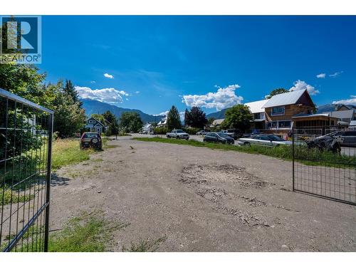 200 Third Street E, Revelstoke, BC 