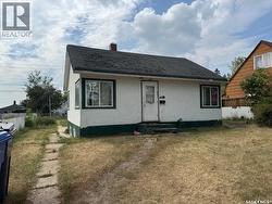 851 107th STREET  North Battleford, SK S9A 1Y6