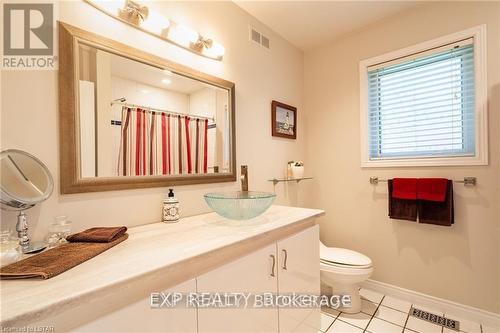 9680 Plank Road, Bayham, ON - Indoor Photo Showing Bathroom
