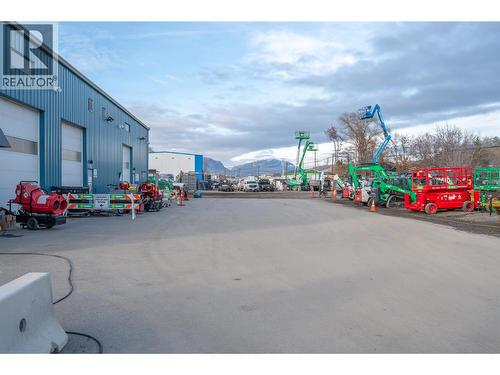 206 Maple Avenue, Oliver, BC 