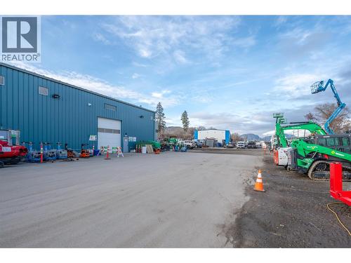 206 Maple Avenue, Oliver, BC 