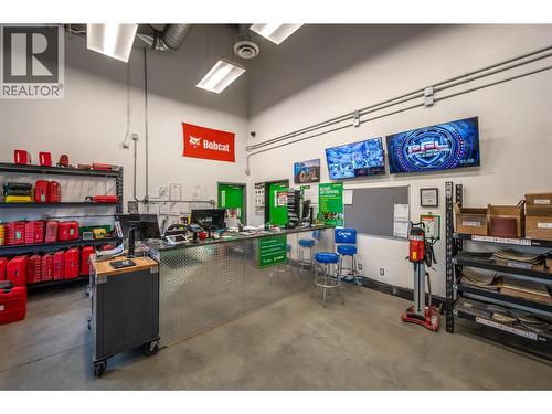 206 Maple Avenue, Oliver, BC 