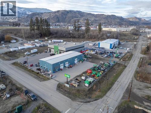 206 Maple Avenue, Oliver, BC 