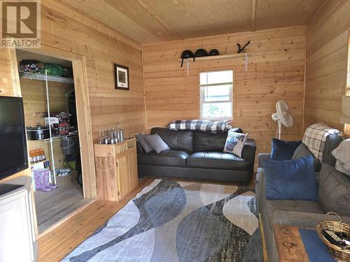 . Brady Rd, Iron Bridge, ON - Indoor Photo Showing Living Room
