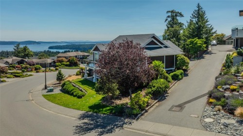 3708 Glen Oaks Dr, Nanaimo, BC 