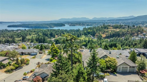 3708 Glen Oaks Dr, Nanaimo, BC 