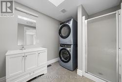 Main Floor Bathroom - 