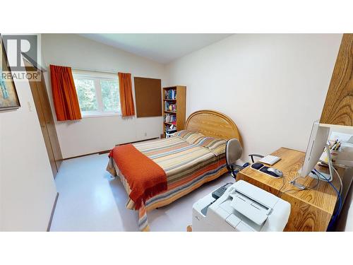 105 Castle Mountain Road, Fernie, BC - Indoor Photo Showing Bedroom