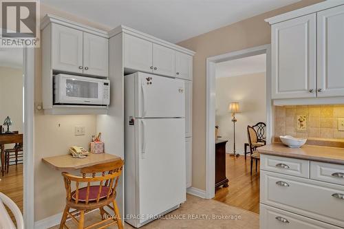 114 O'Carroll Avenue, Peterborough (Northcrest Ward 5), ON - Indoor Photo Showing Kitchen