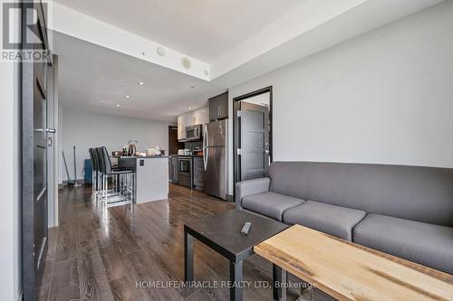 T1-1901 - 330 Phillip Street S, Waterloo, ON - Indoor Photo Showing Living Room