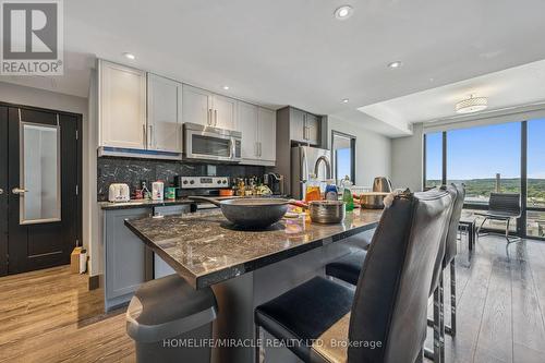 T1-1901 - 330 Phillip Street S, Waterloo, ON - Indoor Photo Showing Kitchen With Upgraded Kitchen