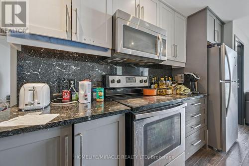T1-1901 - 330 Phillip Street S, Waterloo, ON - Indoor Photo Showing Kitchen