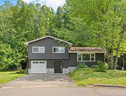 28 Jarvis CRT  Moncton, NB E1A 5J4