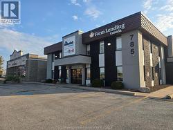 785 ST CLAIR STREET STREET  Chatham, ON N7L 0E9