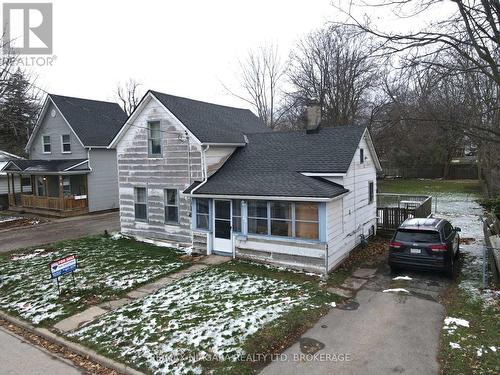 35 FORSYTHE STREET  Fort Erie (Central), ON L2A 1X1