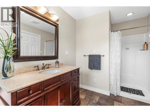 48 Waterside Road, Enderby, BC - Indoor Photo Showing Bathroom