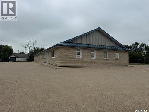102 Sims Avenue, Weyburn, SK 