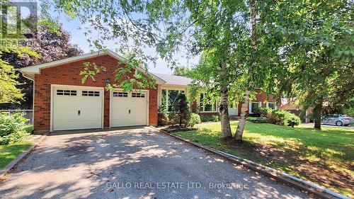 5 THORNBAY DRIVE  Whitchurch-Stouffville, ON L4A 7X3