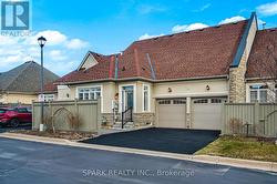 38 GARRISON SQUARE  Halton Hills, ON L7G 0B9