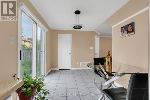 9 Flatlands Way, Brampton, ON - Indoor