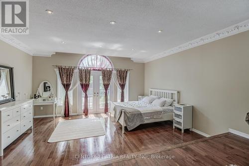 331 Binns Avenue, Newmarket, ON - Indoor Photo Showing Bedroom