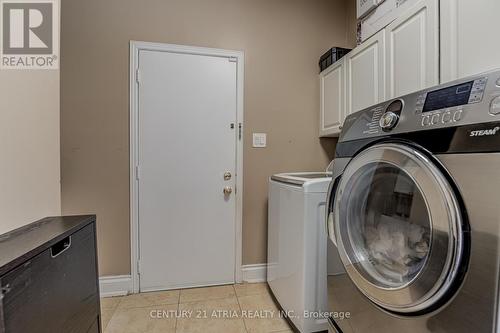 331 Binns Avenue, Newmarket, ON - Indoor Photo Showing Laundry Room