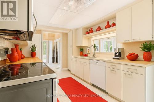 Digitally staged - Kitchen - 735 Niagara Boulevard, Fort Erie (Central), ON - Indoor Photo Showing Kitchen