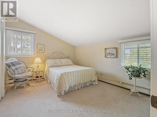 735 Niagara Boulevard, Fort Erie (Central), ON - Indoor Photo Showing Bedroom