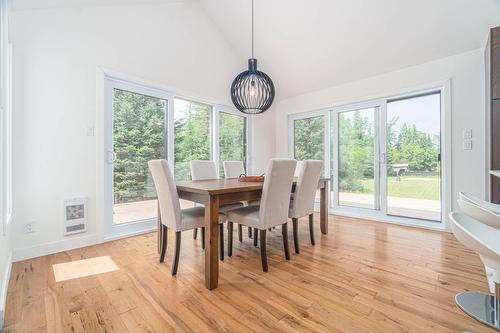 Living room - 145 7E Rang, Mont-Tremblant, QC - Indoor Photo Showing Dining Room