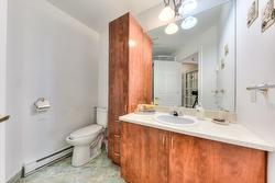 Salle de bains attenante à la CCP - 