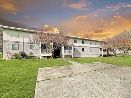 17-3271 Cowichan Lake Rd, Duncan, BC - Outdoor