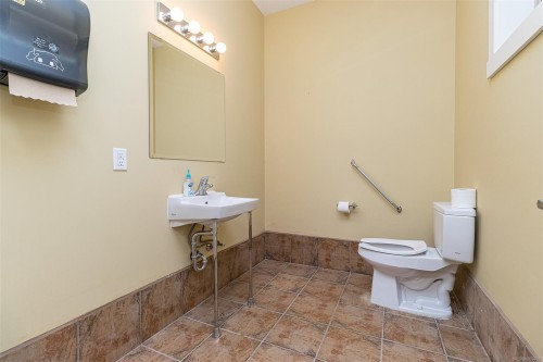 230 Rupert Rd East, Qualicum Beach, BC 