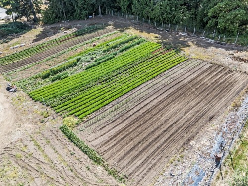 6070 Oldfield Rd, Saanich, BC 