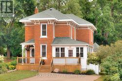 2027 VICTORIA STREET  Howick, ON N0G 1X0