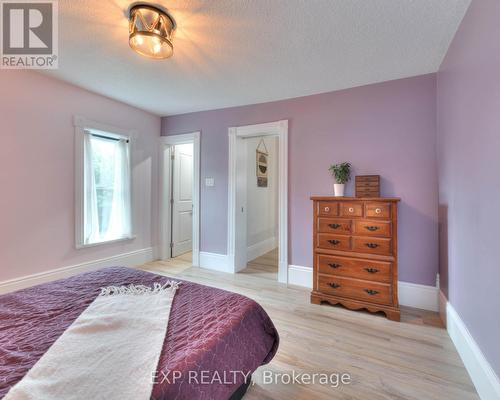 2027 Victoria Street, Howick, ON - Indoor Photo Showing Bedroom