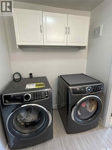 415 Prince Street, Hudson Bay, SK - Indoor Photo Showing Laundry Room