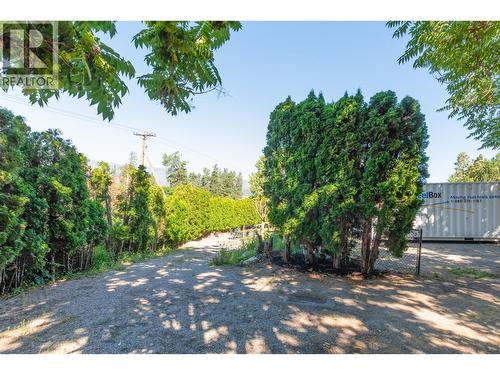 1420 Bentien Road, Kelowna, BC - Outdoor