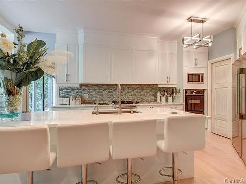 Cuisine - 7 Place De Briey, Lorraine, QC - Indoor Photo Showing Kitchen With Upgraded Kitchen