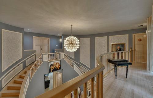 Mezzanine - 7 Place De Briey, Lorraine, QC - Indoor Photo Showing Other Room