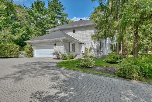 Garage - 7 Place De Briey, Lorraine, QC - Outdoor