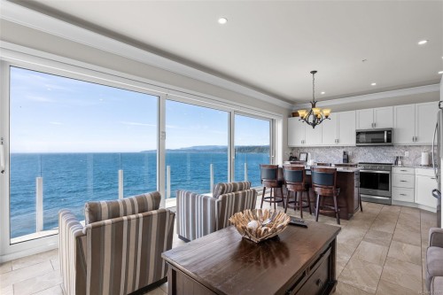 13B-1000 Sookepoint Pl, Sooke, BC - Indoor