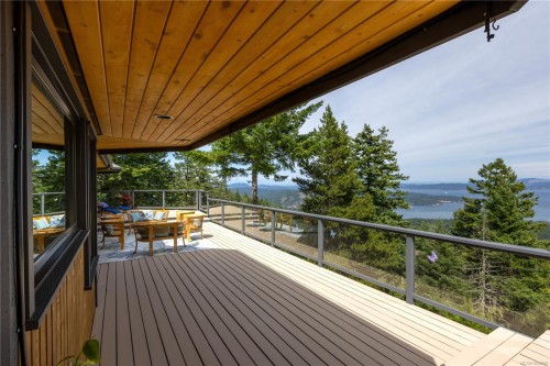 253 Chilton Rd, Salt Spring, BC 