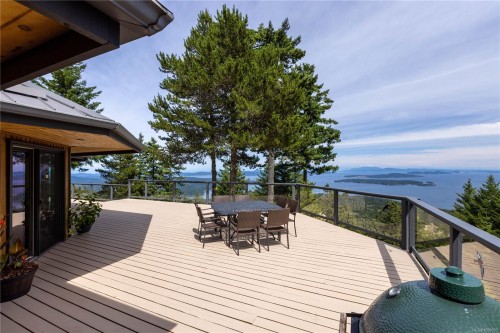 253 Chilton Rd, Salt Spring, BC 