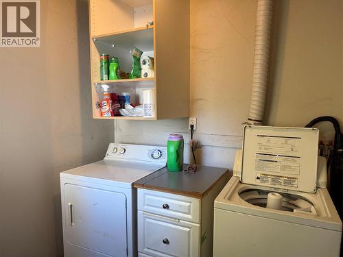 954 Glover Road, Trail, BC - Indoor Photo Showing Laundry Room