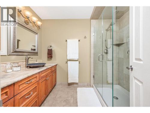 7850 Old Kamloops Road, Vernon, BC - Indoor Photo Showing Bathroom
