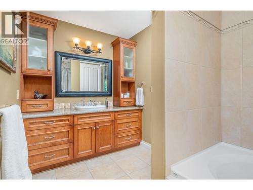 7850 Old Kamloops Road, Vernon, BC - Indoor Photo Showing Bathroom