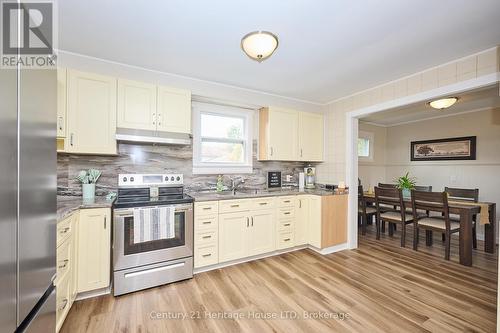 349 Bassett Avenue, Fort Erie (Lakeshore), ON - Indoor Photo Showing Kitchen