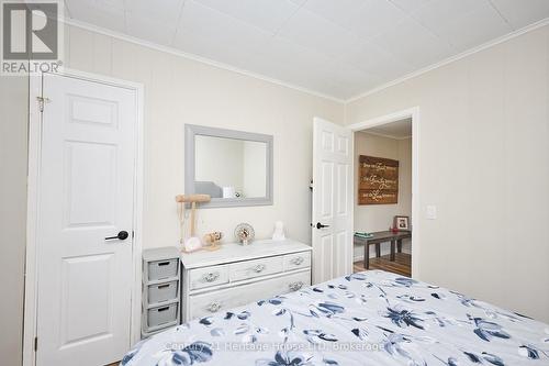 349 Bassett Avenue, Fort Erie (Lakeshore), ON - Indoor Photo Showing Bedroom