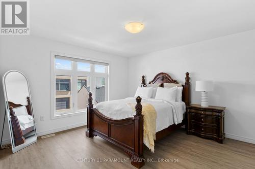 153 Summersides Boulevard, Pelham, ON - Indoor Photo Showing Bedroom